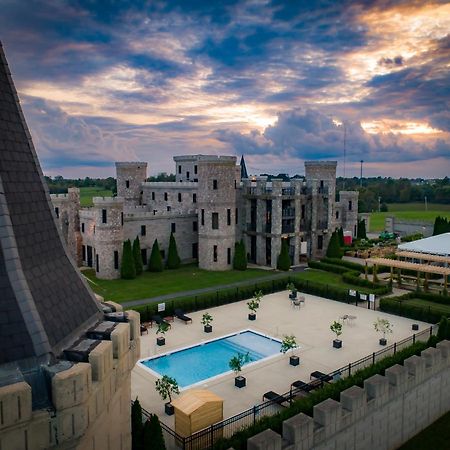 מלון Versailles Kentucky Castle מראה חיצוני תמונה