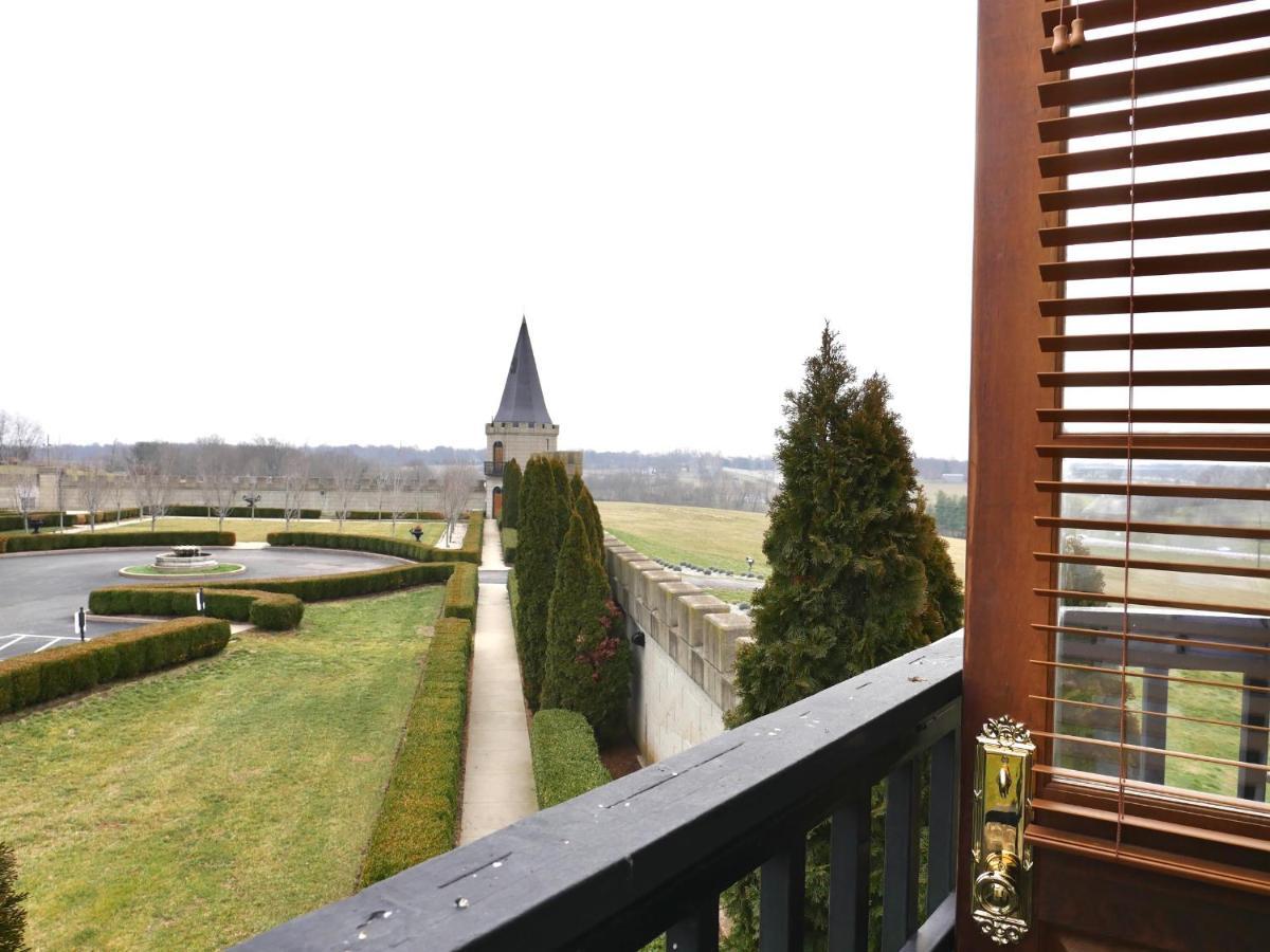מלון Versailles Kentucky Castle מראה חיצוני תמונה